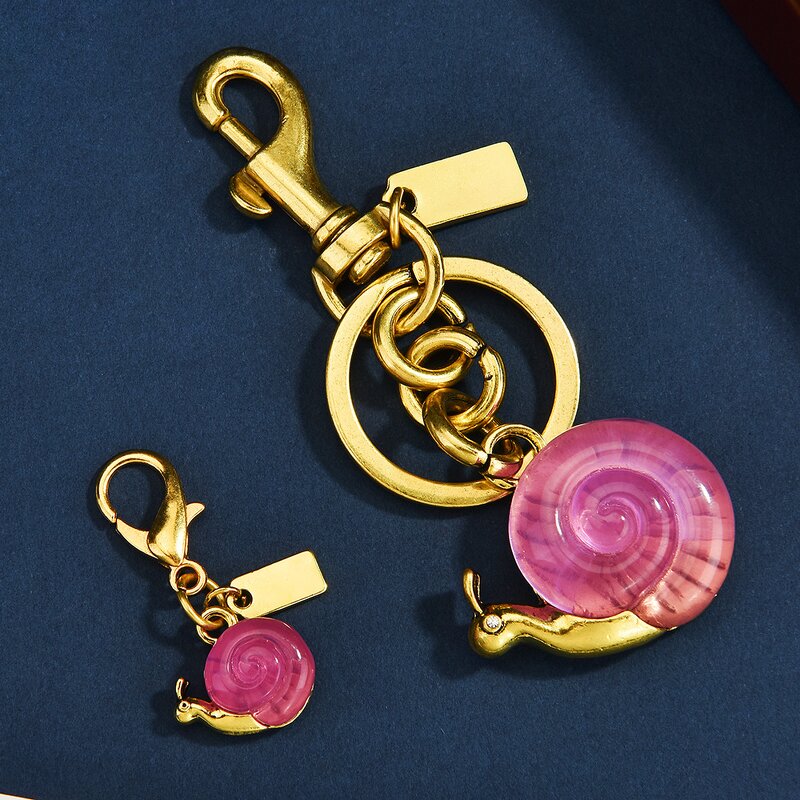 Keychain Manufacturer - Cute Metal with Big and Small Snail Bags Pendant Durable and Stylish Accessory