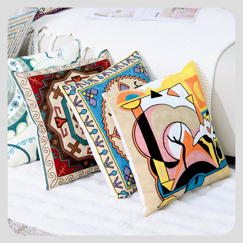 Pillow Cover Manufacturer - Embroidered with Retro Pattern Decorative Cushion Living Room Factory Customization Wholesale