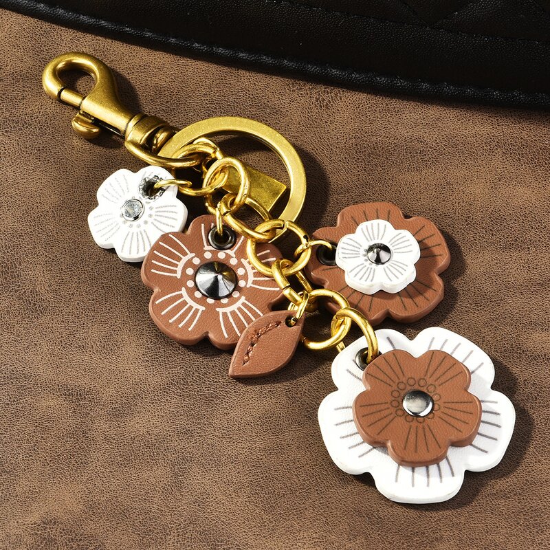 Bag Pendant Keychain Manufacturer - Cute for Women with Custom Logo Metal Flower Pendant Accessory