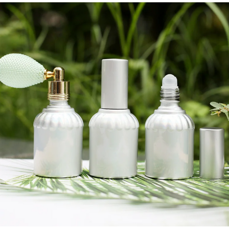 Perfume Bottle Manufacturer - Portable 13ml Silver Glass with Airbag Sprayer Roll-on Essential Oil Travel-friendly