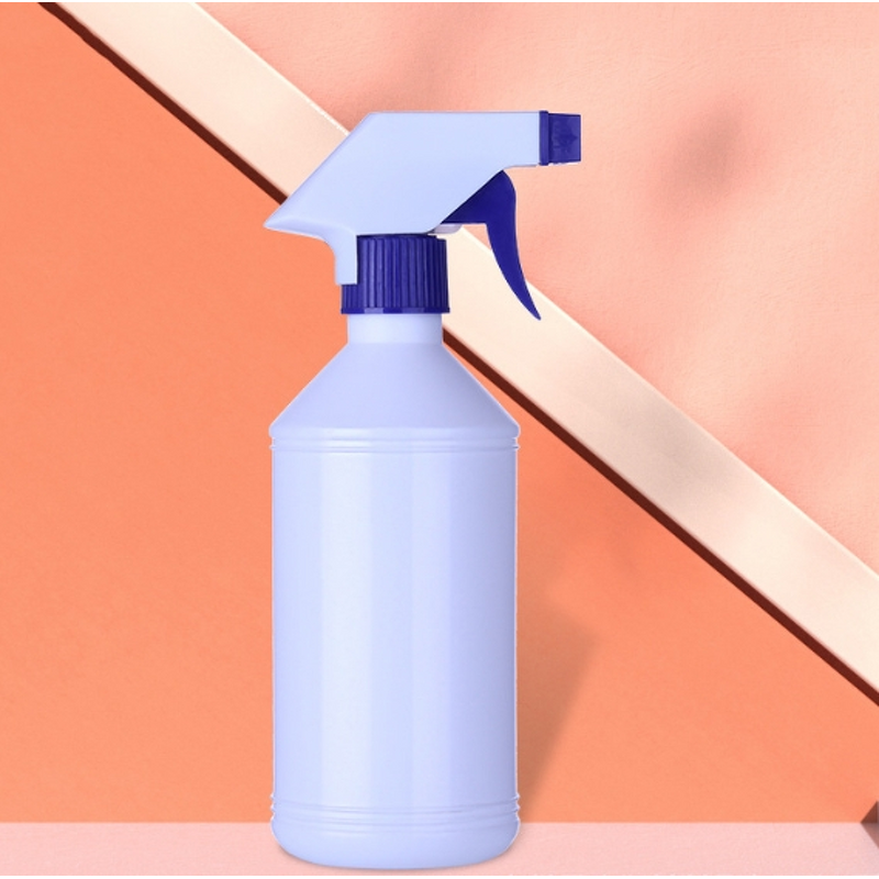 Water Spray Bottle Manufacturer - 500ml Powerful Output Refillable PE Plastic for Shampoo Perfume Lotion Cream