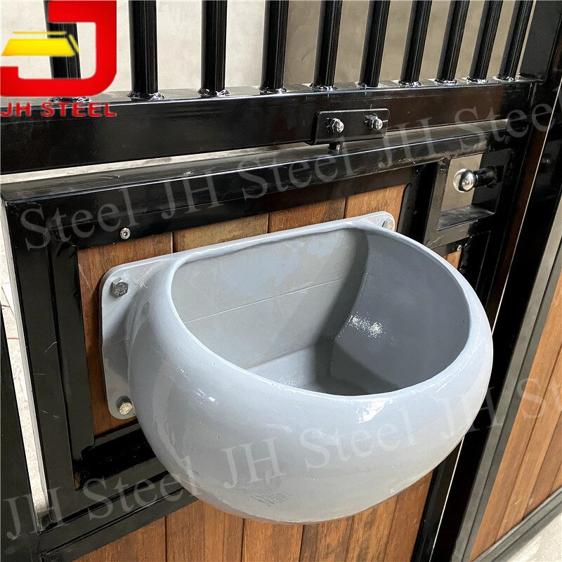 Horse Feed Stables Manufacturer - Pine Room Box Barn Wooden 360 Degree Swivel Accessories