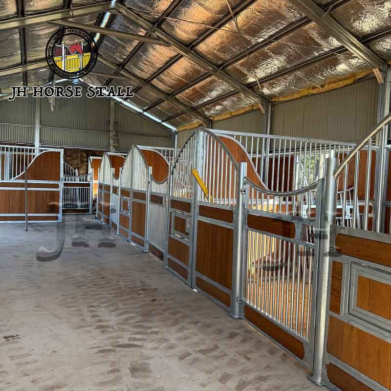 Horse Stable Fronts Manufacturer - Ventilated European Style Stainless Steel Hinged Door Mesh