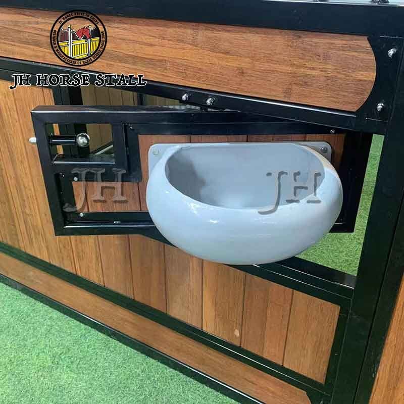 Horse Stall Front Manufacturer - Customizable With Stainless Steel Hinged Door Adjustable Width