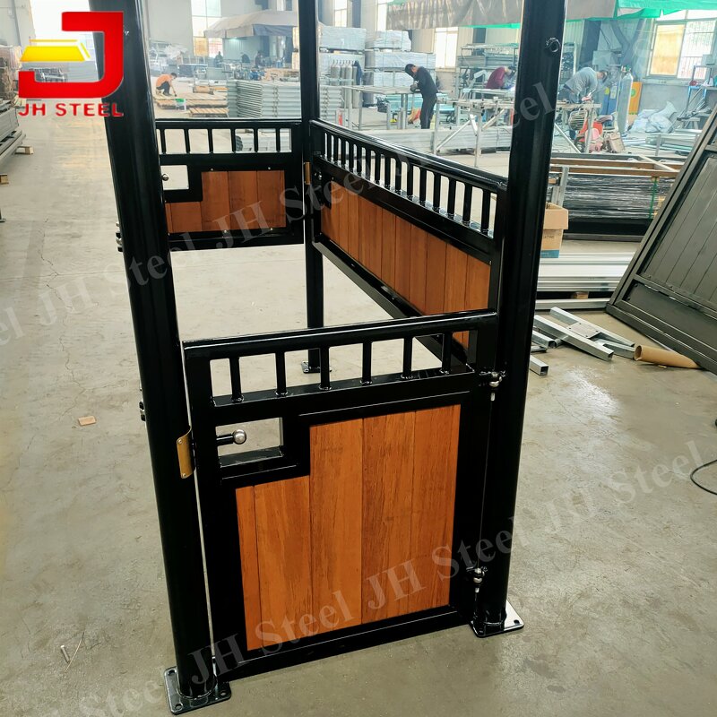 Horse Stock Manufacturer - Hot Selling Building Luxury Steel Frame Useful Equipment