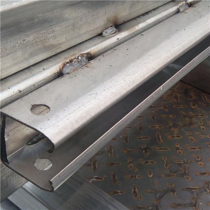 Cattle Squeeze Chute Manufacturer