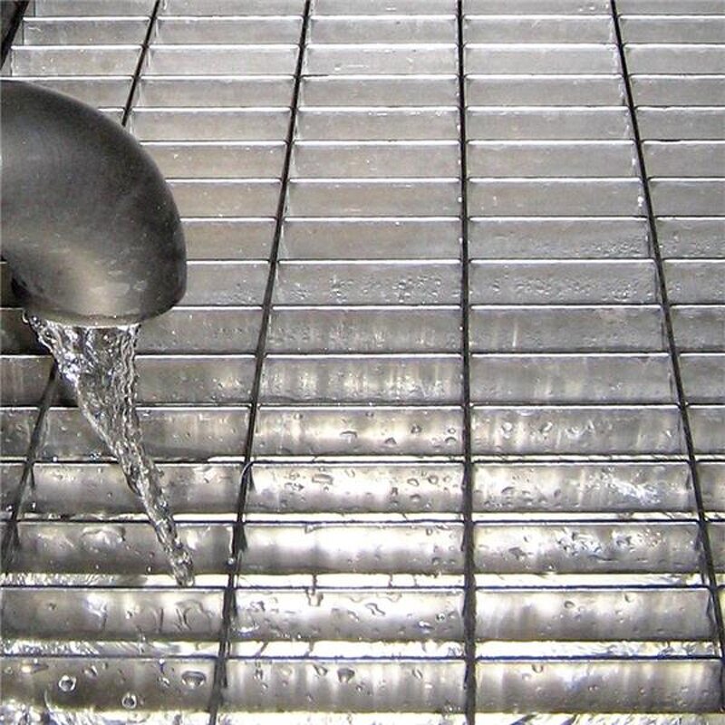 Metal Stair Treads Manufacturer - Heavy Duty Steel Grid Edging for Outdoor Stairs