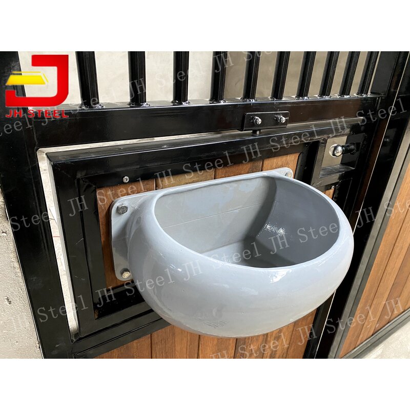 Horse Feed Stables Manufacturer - Pine Room Box Barn Wooden 360 Degree Swivel Accessories