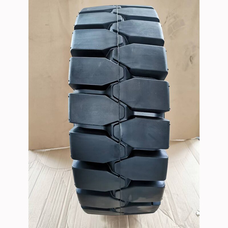 Forklift Truck Wheel Manufacturer - 28x9-15 Solid Tyre with Complete Rim Quick Assembly