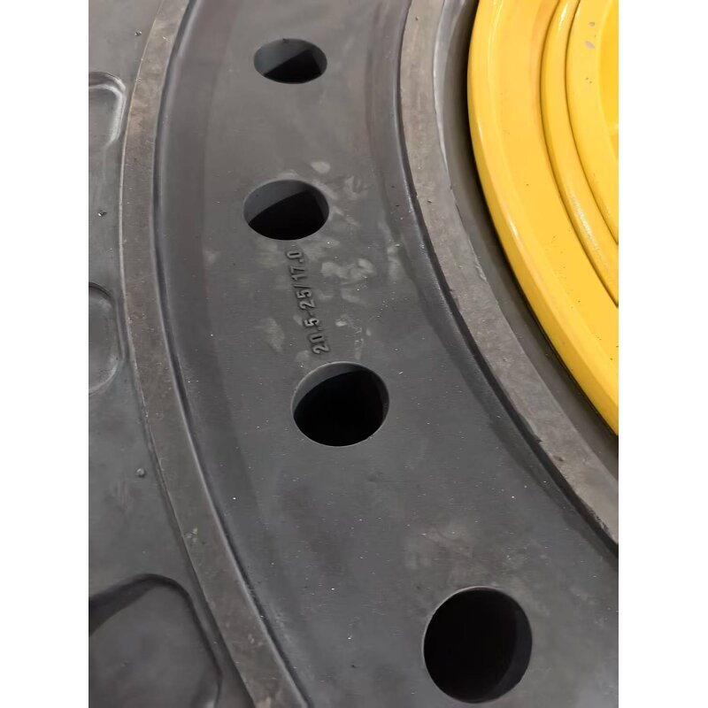 Solid Tire Manufacturer - Front Loader Hyundai HL757-9 with Rim 12 Holes 20.5-25