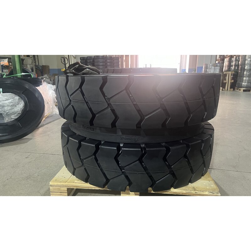 Tyres Manufacturer - Standard 10.00-20 for Terex-Fuchs MHL 340 Material Handlers