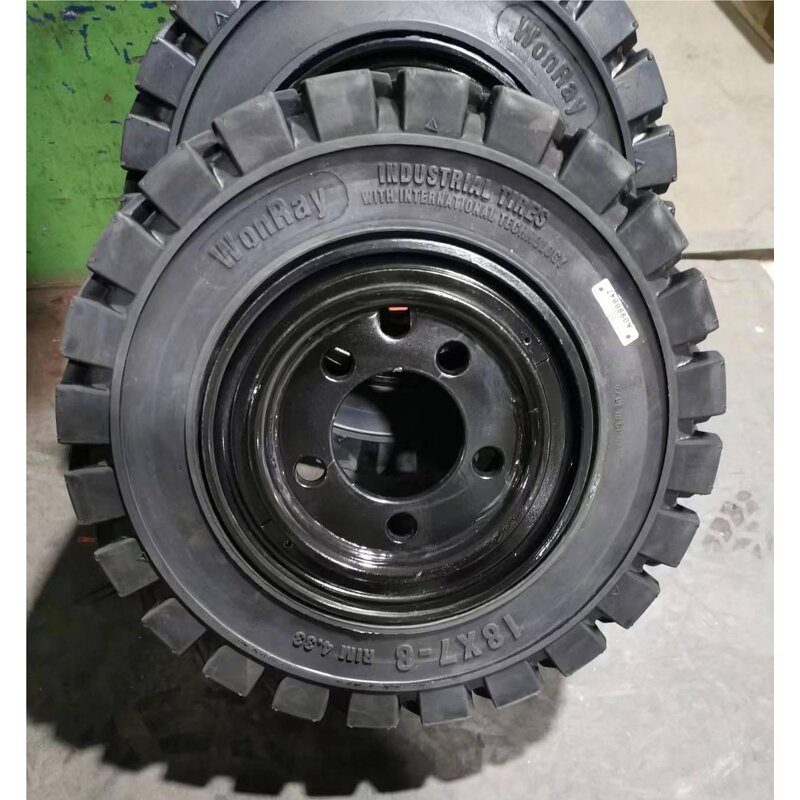 Solid Tires Manufacturer - Durable Rubber for Forklifts Material Handling Equipment