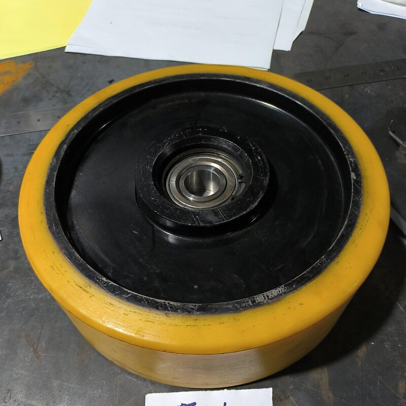 Solid Polyurethane Drive Wheel Manufacturer - Linde 360x140-90mm for Reach Truck R14 R16 R20 R25