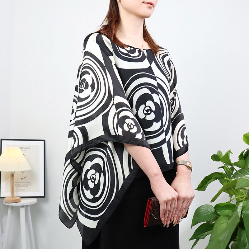 Silk Scarves Pullover Manufacturer - New Luxury Ladies Outdoor Casual Silk Print 110x110cm