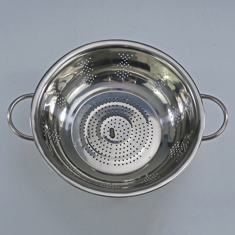 Sieve and Strainer Manufacturer - Round Diameter Washing Drainning Basin Square Stainless Rice Sieve With Curved Handle