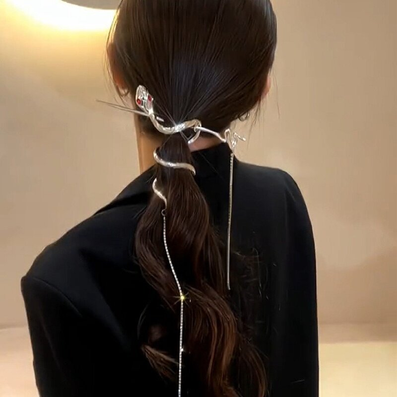 Hairpin Manufacturer - Cool Aloof Style Ponytail with Coiled Wrapped Snake Tassel Chinese Design