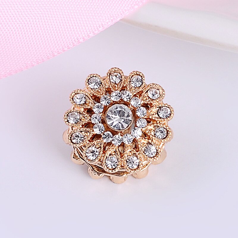 Muslim Brooch Manufacturer - Women's Strong Magnetic Inlaid Diamond Double-sided Drill Flower Yiwu Trinket Silk Scarf Magnetic Buckle