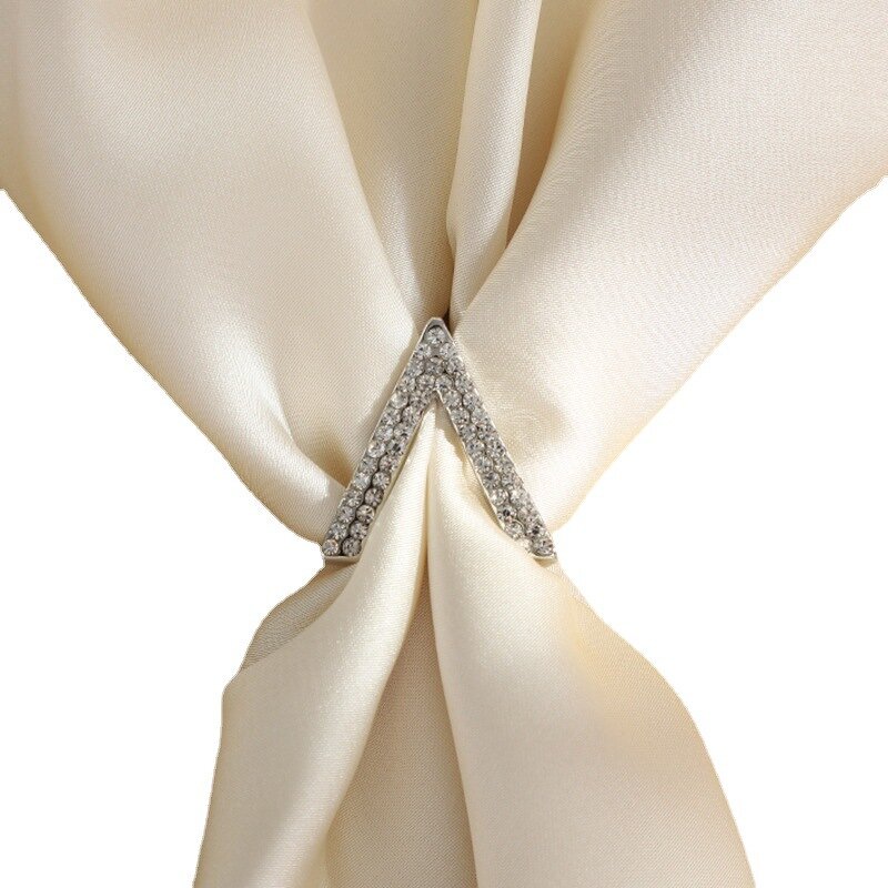 Scarf Buckle Manufacturer - Yiwu Factory Direct Sales Shawl Silk Brooch Fashion Simple Three Ring Classic Silk