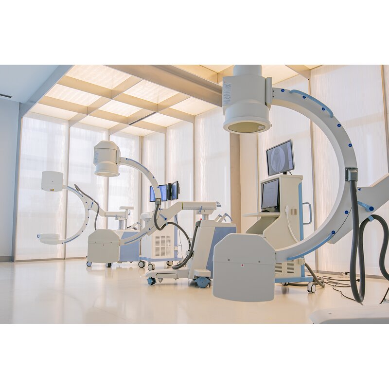 C-Arm X-ray Machine - Mobile Medical Radiology Portable High Resolution Image System