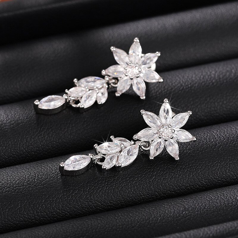 Earrings Manufacturer - Exquisite Triangle Design Round Shiny Imitated Diamond