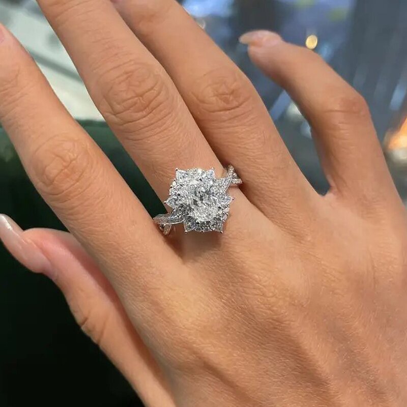 Rings Manufacturer - Elegant Geometry Shaped Round Imitated Diamond Band