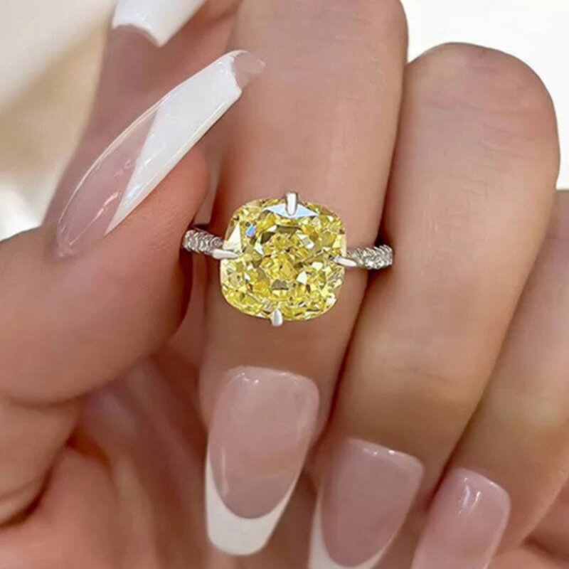 Rings Manufacturer - Exquisite Snowflake Design Oval Cubic Zirconia Twist Bridal