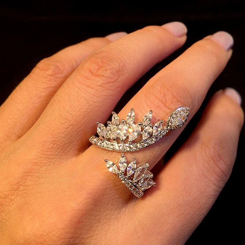 Rings Manufacturer - OEM Wholesale Light Green Crystal Feather Design Bridal