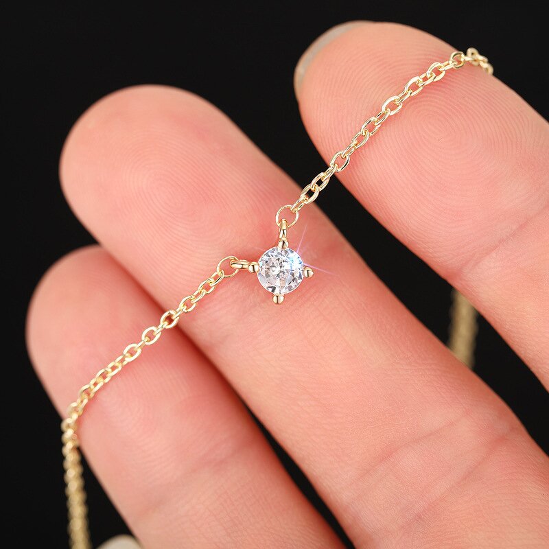 Necklaces Manufacturer - Crown Heart Shaped Design Dazzling Zircon Pendant