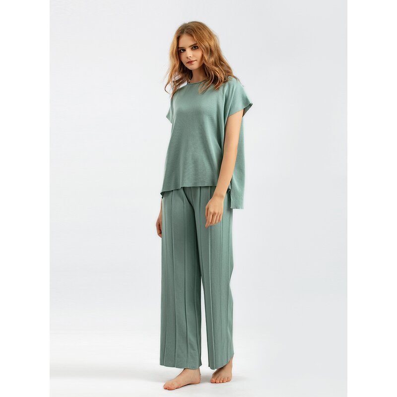 Women Two Piece Set Manufacturer - Liu Ming 2024 Summer Sleeveless Tops + Pleated High Waist Pants