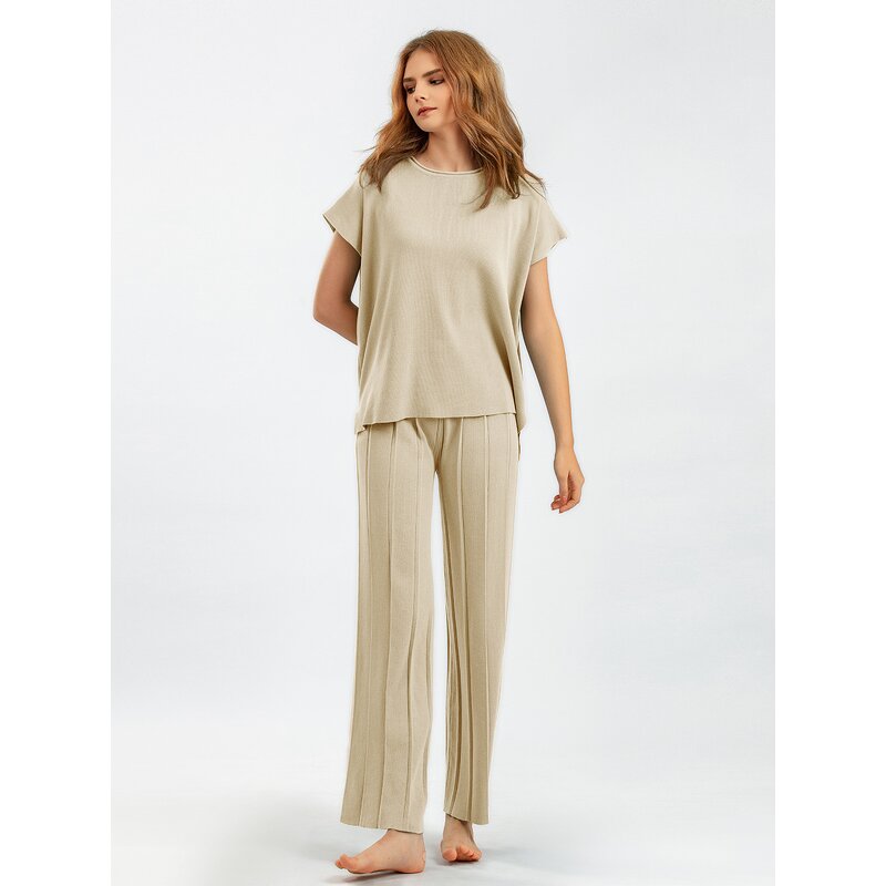 Women Two Piece Set Manufacturer - Liu Ming 2024 Summer Sleeveless Tops + Pleated High Waist Pants