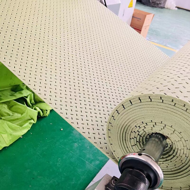 Shock Pad Manufacturer - High Shock Absorbing for Artificial Grass Sports Turf Installation