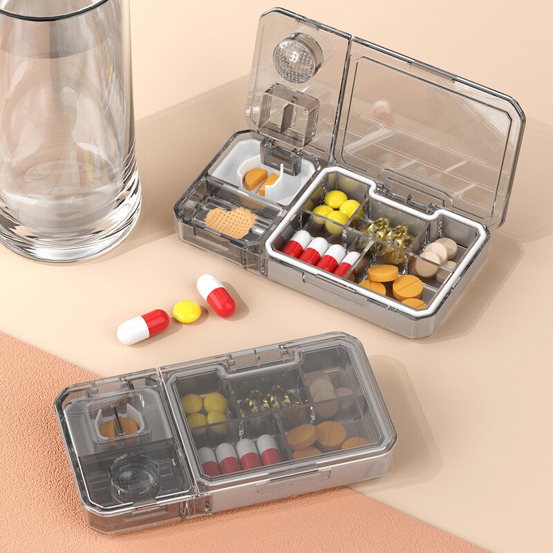 Pill Storage Box Manufacturer - Portable 5 Compartment Medicine Organizer Powder Grinding