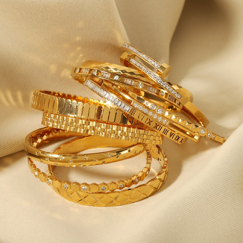 Bracelet Manufacturer - 18K New Zircon Roman Numeral Diamond Pattern Stainless Steel