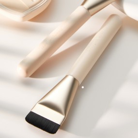 Seamless Foundation Brush Factory - Single Luxury Flat One-Line Thin Professional Mini Travel Cosmetic