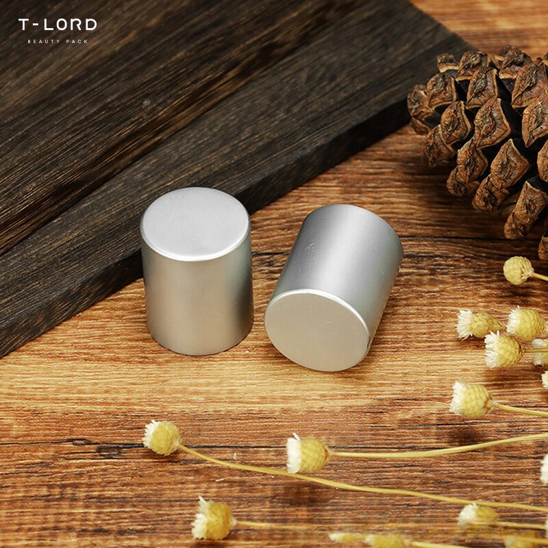 Glass Perfume Bottle with Flat Aluminium Cap Screen Printed Roll Seal Pump Sprayer Serum Cream Diffuser Packaging Boxed