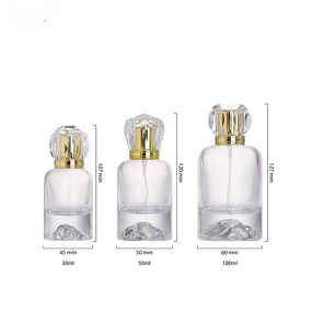 Golden Lid and Pump Sprayer Perfume Bottle 30ml-250ml Capacity for Cosmetic Skincare Oils Screen Printed Packaging Surface