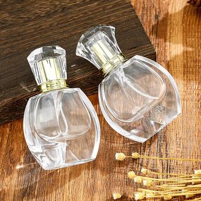30ml Eco-Friendly Glass Perfume Bottle with Pump Cap Empty Cosmetic Packaging for Cosmetics and Fragrances