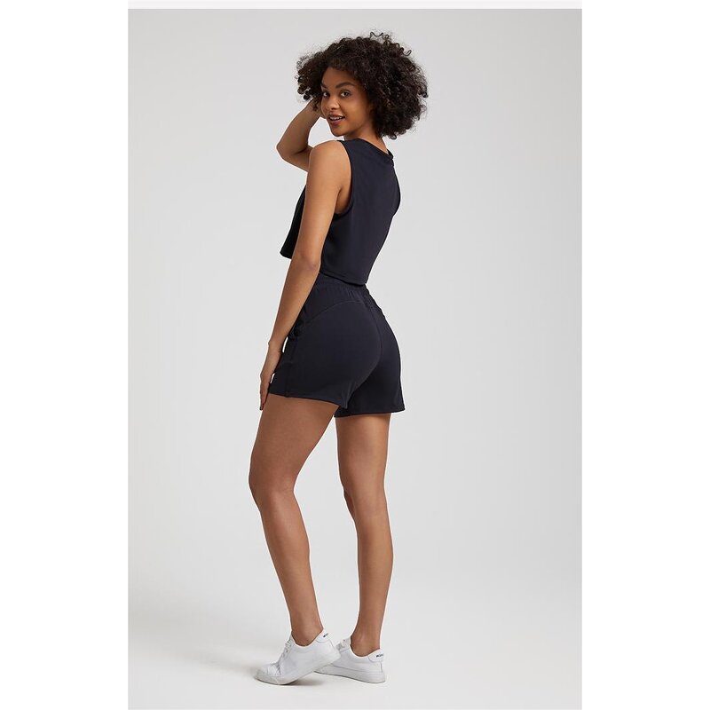 Yoga Suit Set Manufacturer - Nude with Hip Lifting Sports Shorts