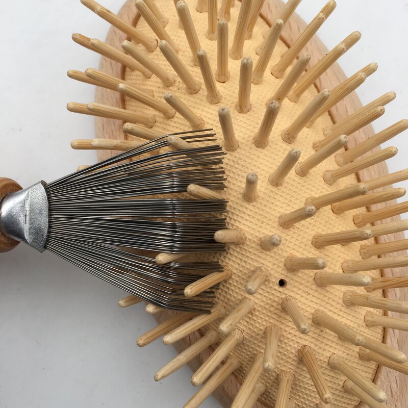 Comb Cleaner Tool - Hair Brush Remover Dust Hair Grooming Accessory Tool