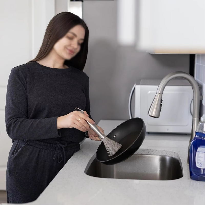 Stainless Steel Scrubber - Metal Brush Cast Iron Stubborn Messes Cleaning Tool