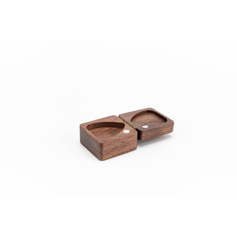 Guitar Pick Box Manufacturer - High Quality Natural Wooden Case for Gift 27*32*2.5 mm