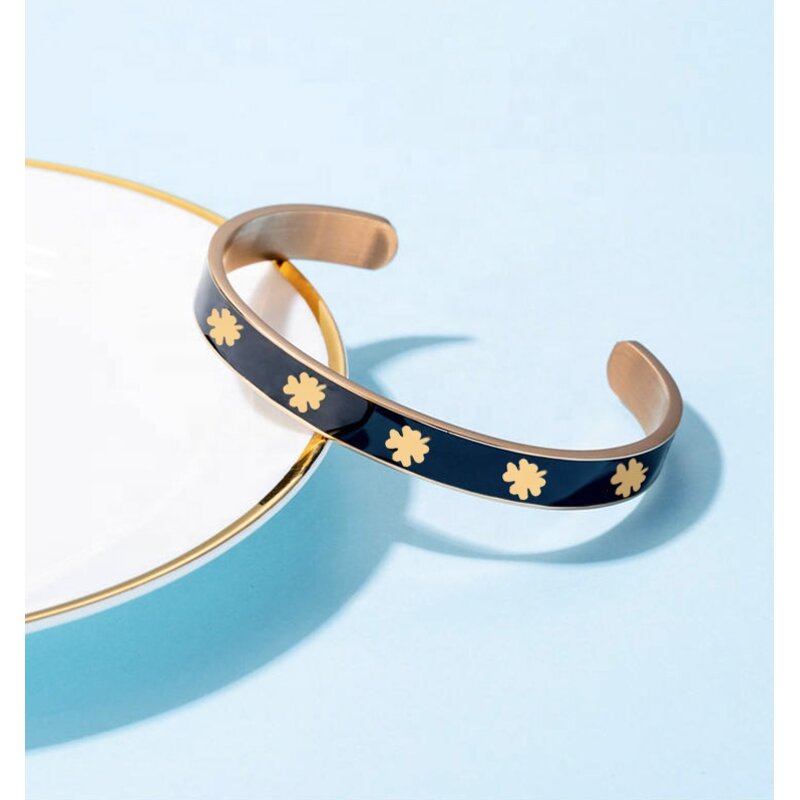 Four Leaf Clover Cuff Bracelet - 18K Gold Plated Unisex 10pcs Set