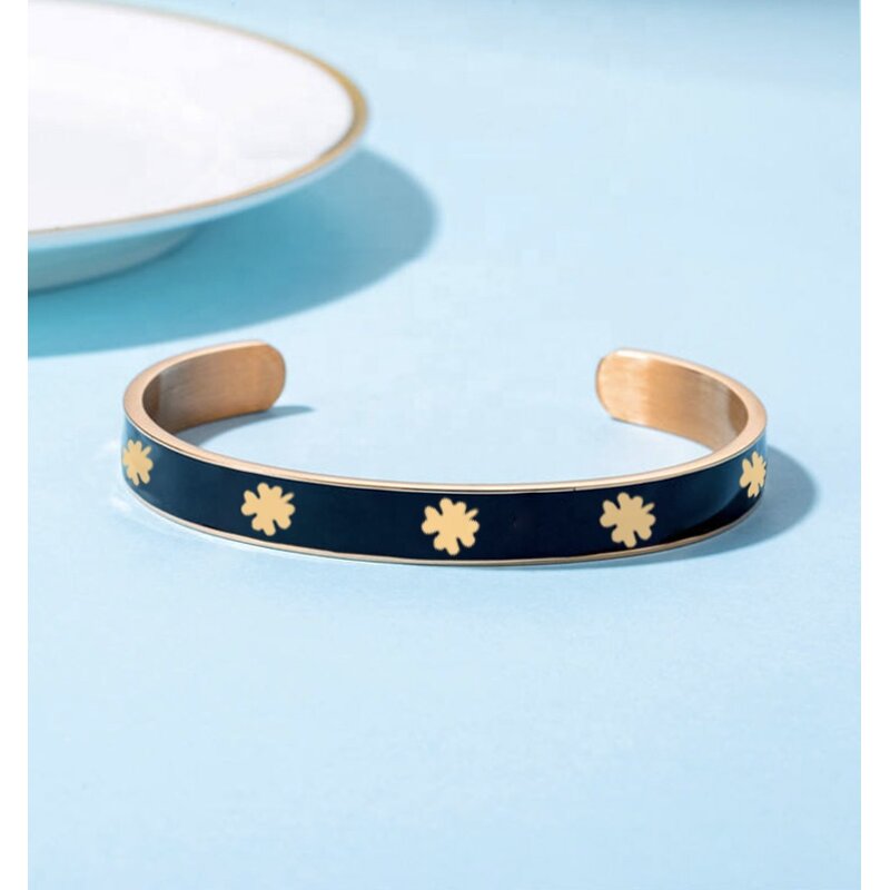 Four Leaf Clover Cuff Bracelet - 18K Gold Plated Unisex 10pcs Set