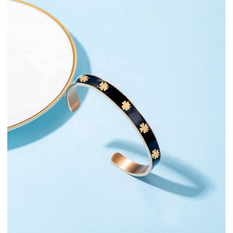 Four Leaf Clover Cuff Bracelet - 18K Gold Plated Unisex 10pcs Set