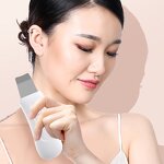 Skin Cleaning Device