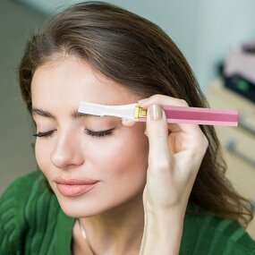 Electric Eyebrow Trimmer - 2025 New Arrivals Trend Beauty Women Eyebrow Cutter Razor