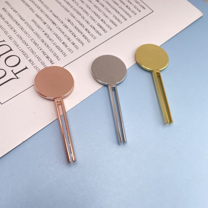 Key-Shape Tube Squeezer - OEM Manufacturer Metal Toothpaste Facial Cleanser Bathroom Dispenser