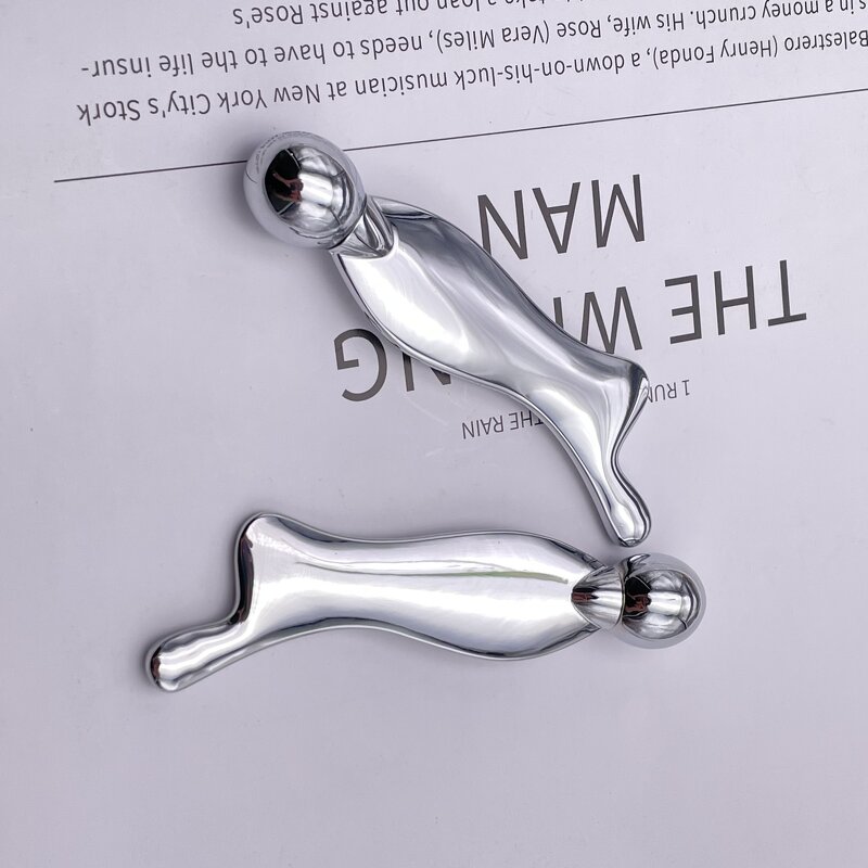 2 in 1 Facial Roller - Metal Lifting Massage Gua Sha Board Beauty Scraping Tool