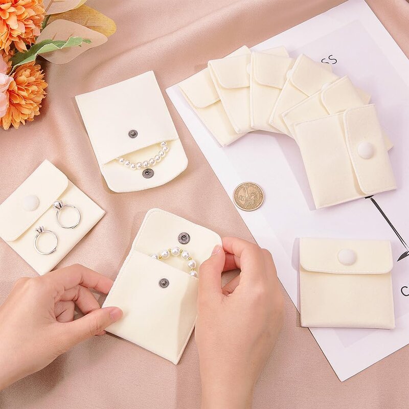 Coin Purse Manufacturer - Self-Closing Snap Closure Eco-Friendly Mini Velvet Organizer