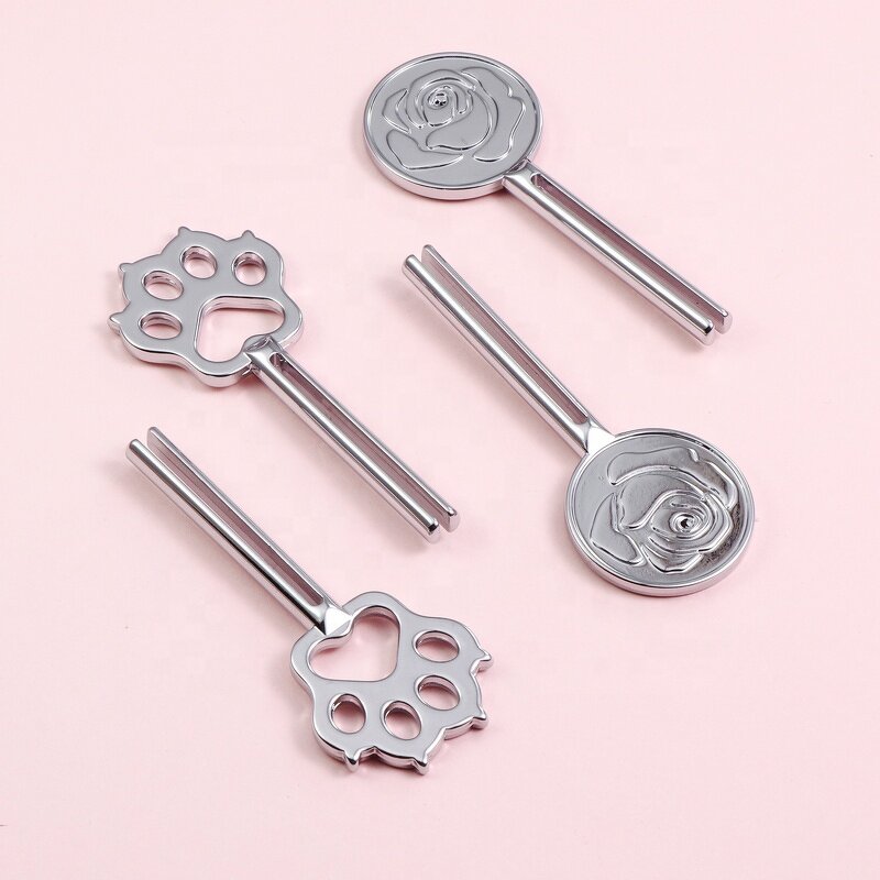 Tube Squeezer - Manufacturer - Silver Cartoon Shape Metal Rolling Toothpaste Dispenser